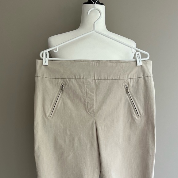 Reitmans light beige slip on capri pants - Picture 3 of 8